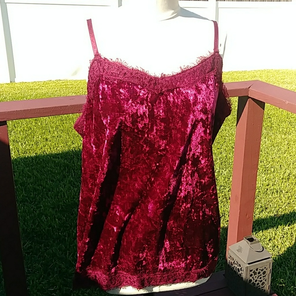 No Boundaries women's top.